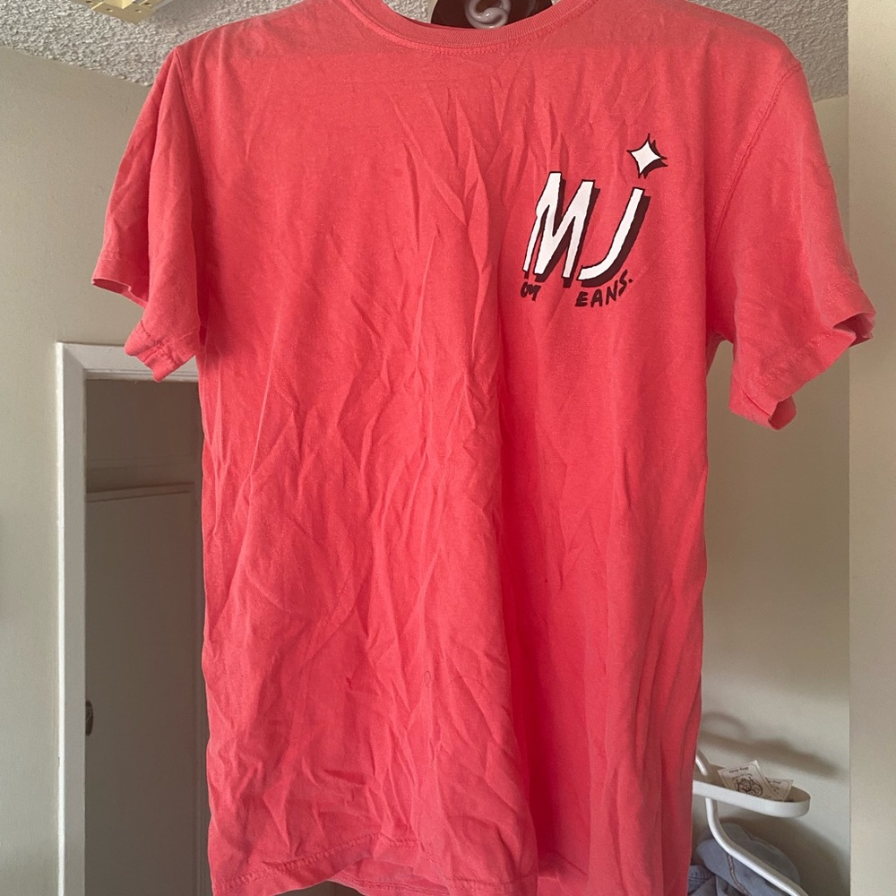 Limited Edition “Mom Jeans” T-shirt
